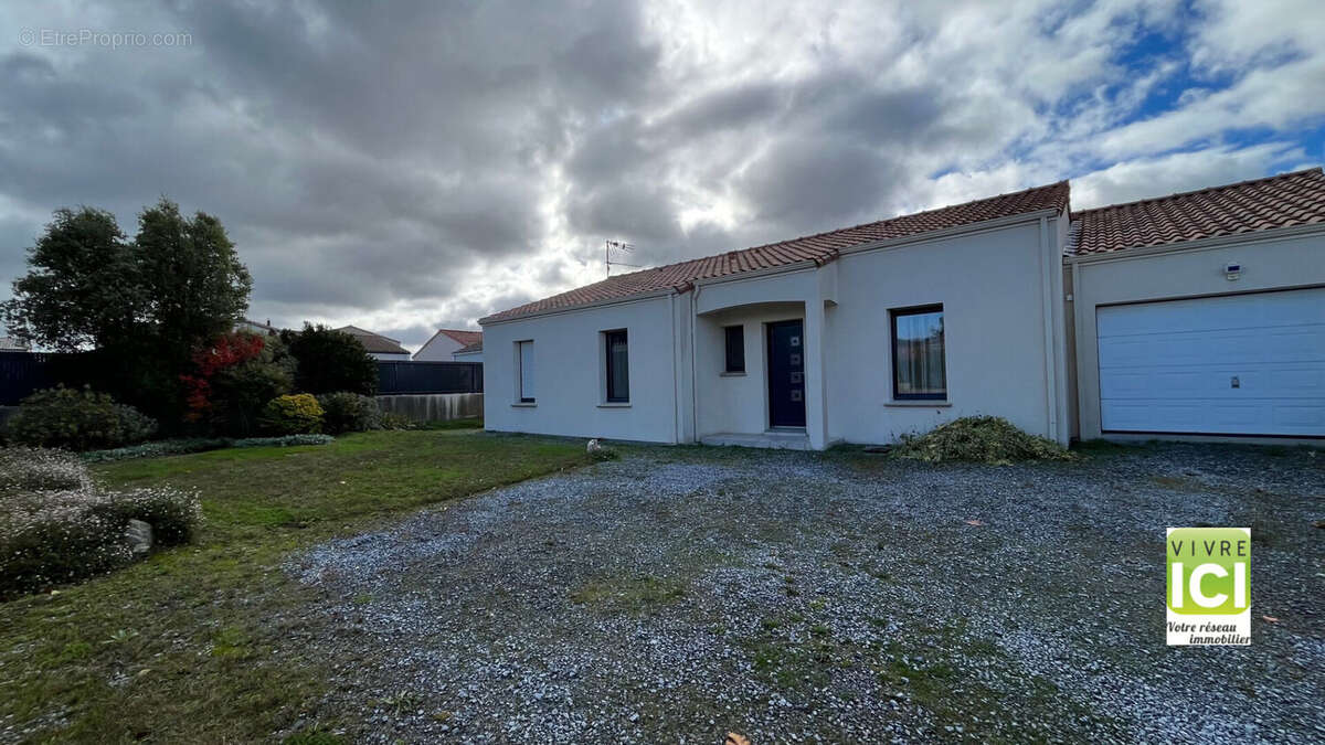 Maison plain pied 3 chambres la chapelle basse mer proche bourg - photo 11