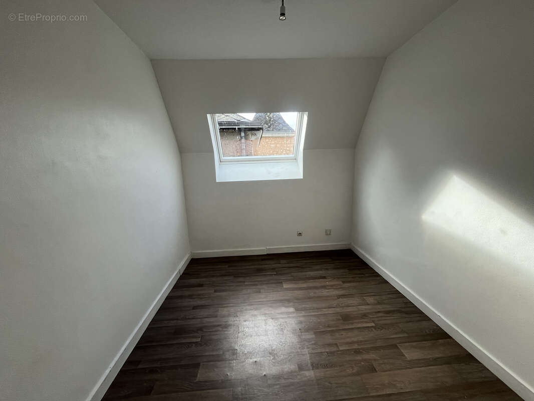 Appartement à NOYEN-SUR-SARTHE