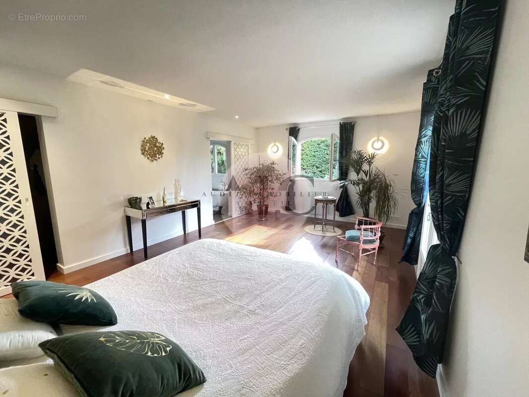 Maison à MONTAUROUX