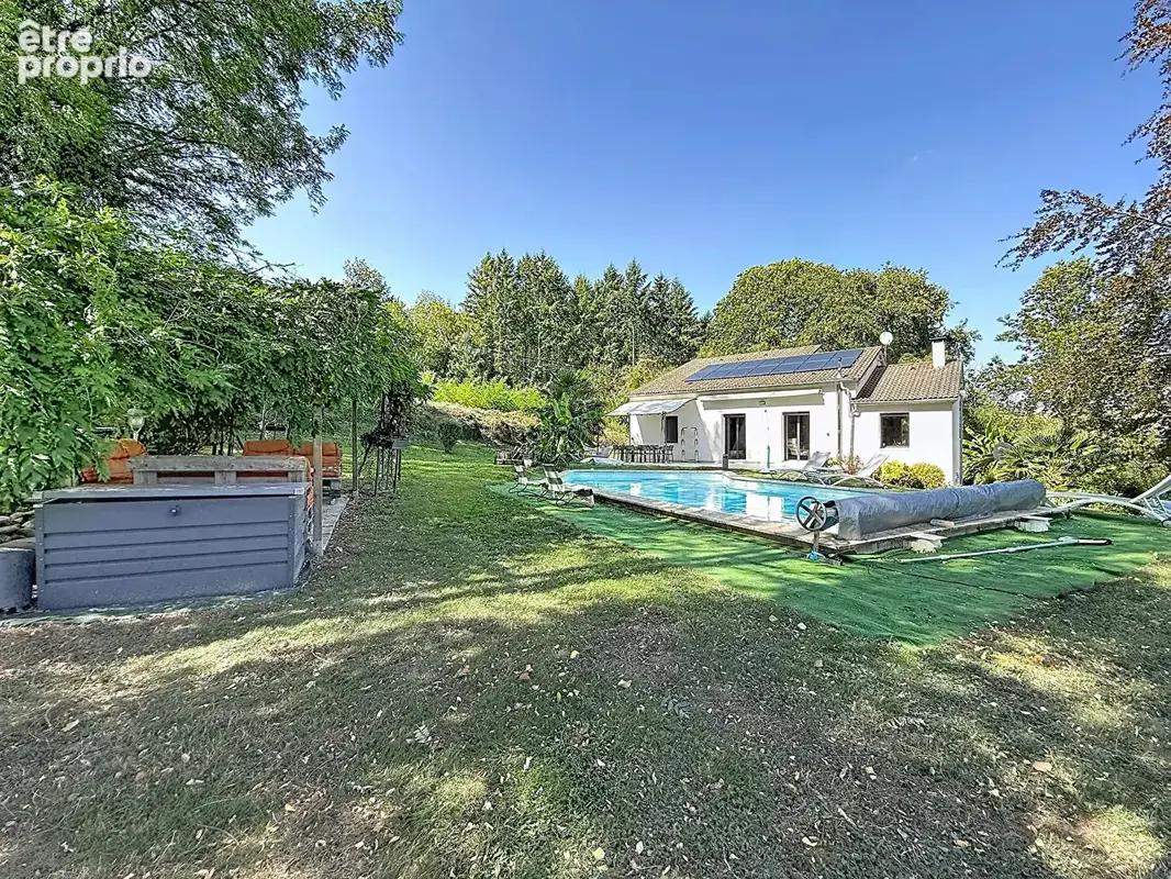 Charmante villa dans un écrin de verdure au calme , 3 chambre et un T2 indépendant, sous sol, piscine. - photo 5