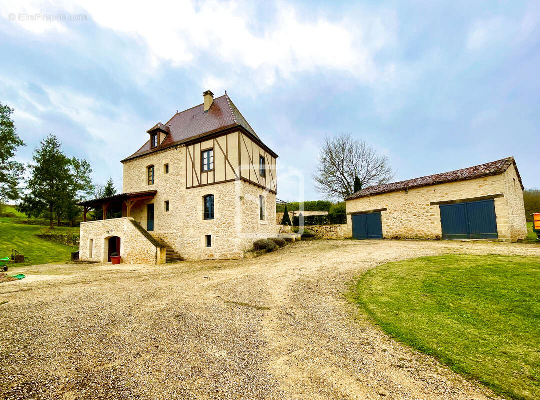 Maison à BEAUMONT-DU-PERIGORD