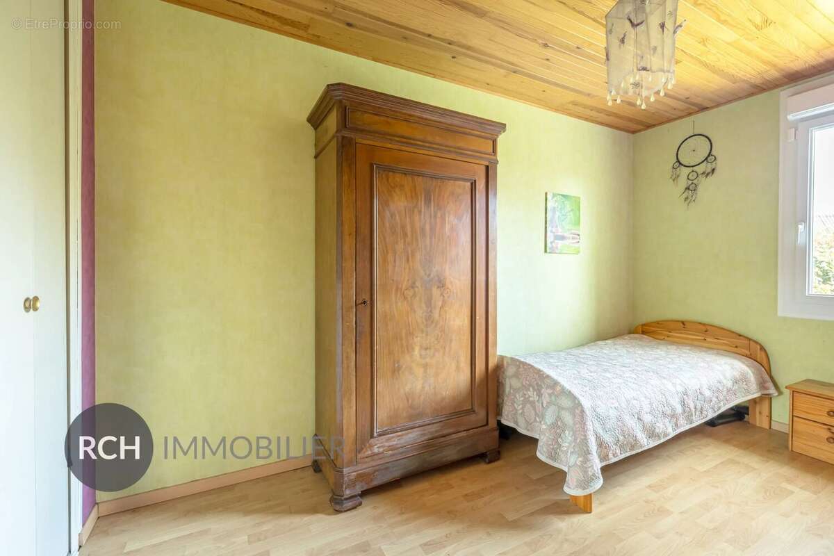 Secteur Gambais - Forêt à pied - Maison familiale avec joli jardin arboré - photo 9