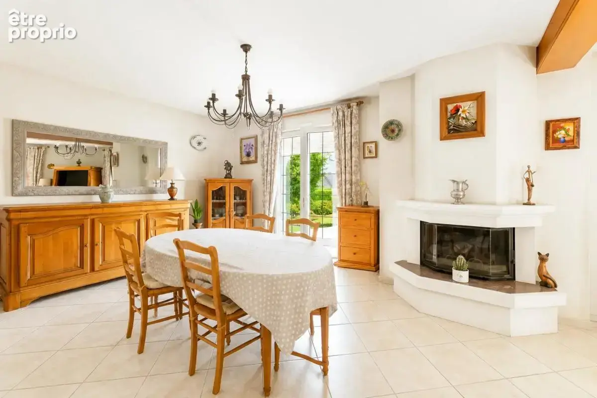 Maison de 7 pièces de 176 m² à Nouans-les-Fontaines - photo 7