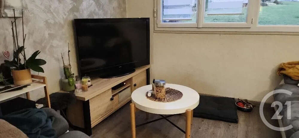 Maison à LAFEUILLADE-EN-VEZIE