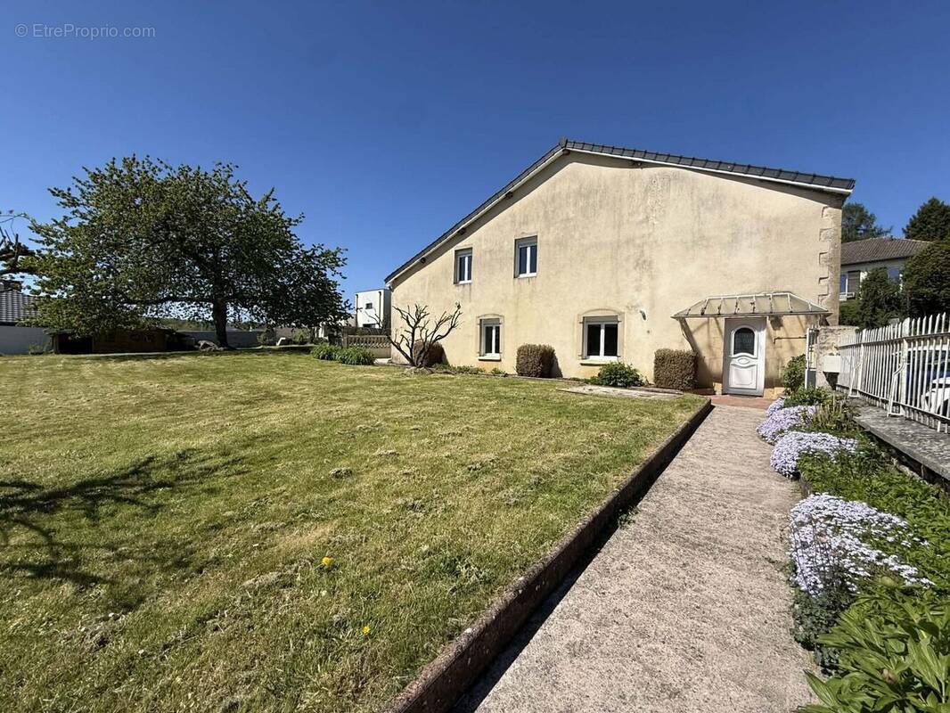 Maison à SORMONNE