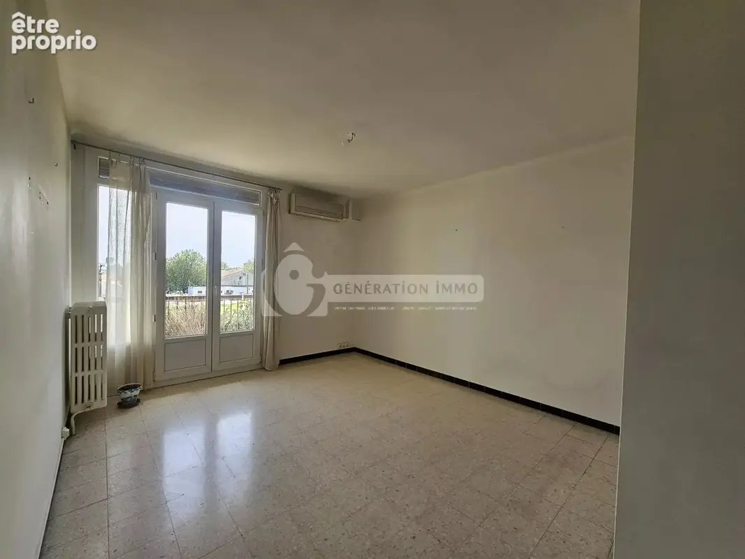 Appartement 61 m2 Résidence  "LE PROVENCE"  ARLES - photo 3