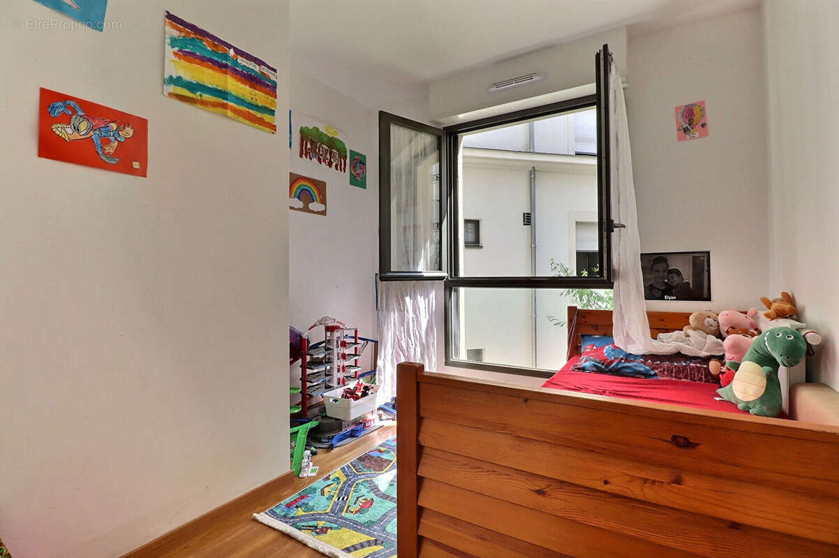 Appartement à AUBERVILLIERS