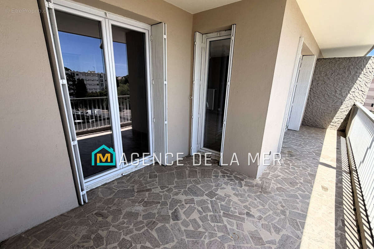 Appartement à MANDELIEU-LA-NAPOULE