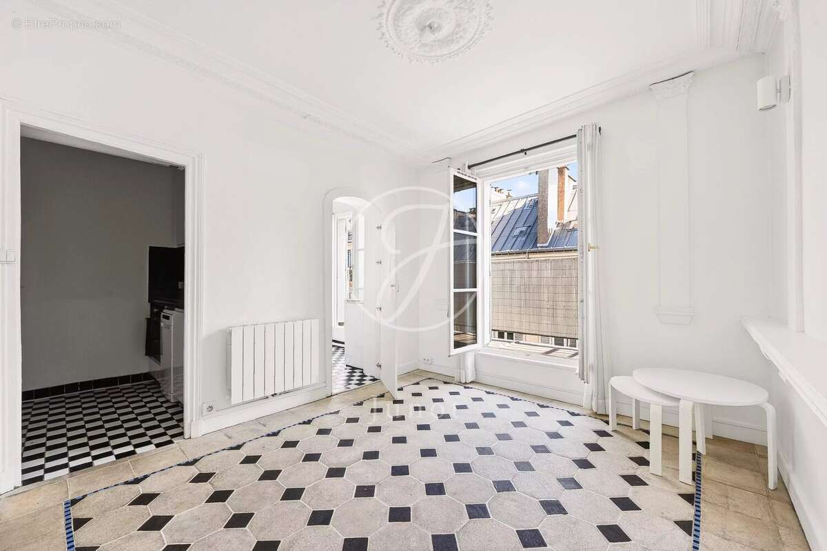 Appartement à PARIS-9E