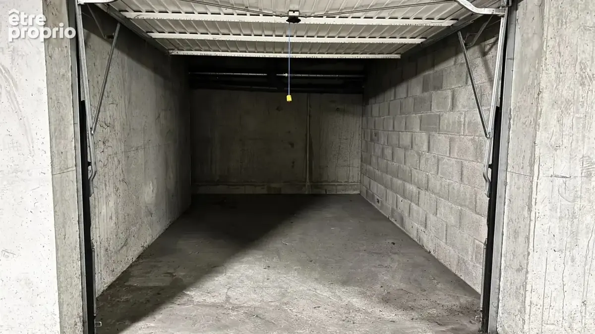 Garage au centre de thonon à deux pas de la gare - photo 5