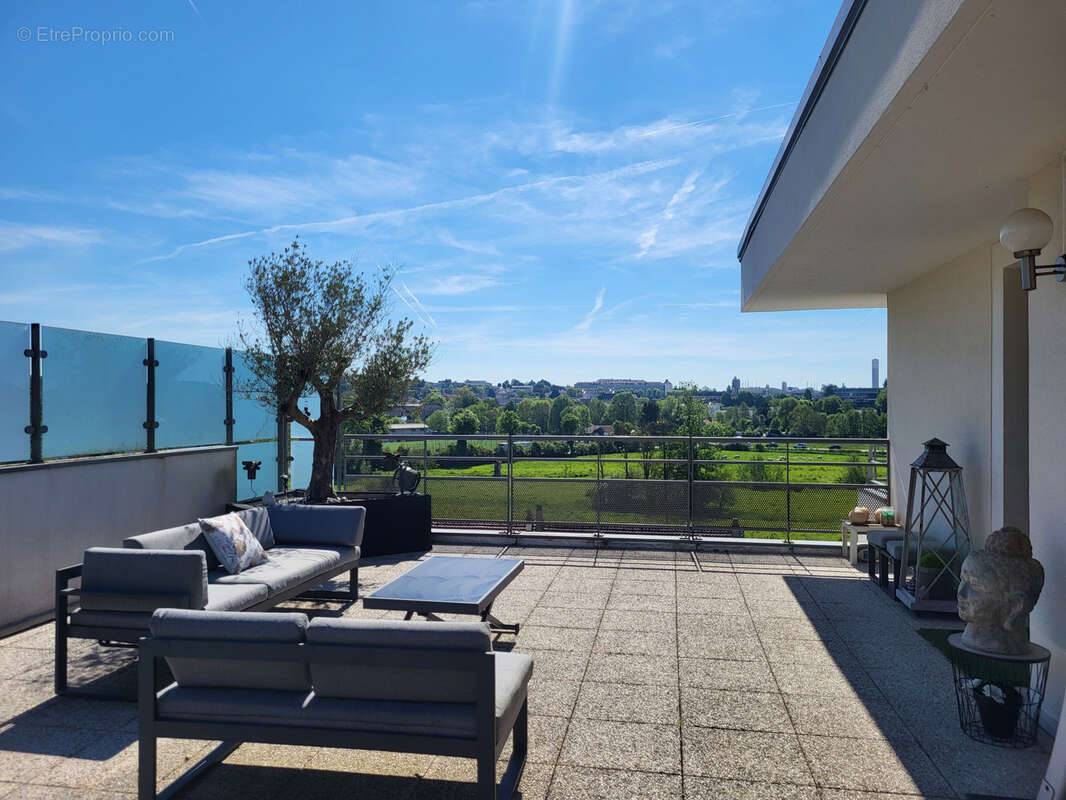 Appartement à EPERNON