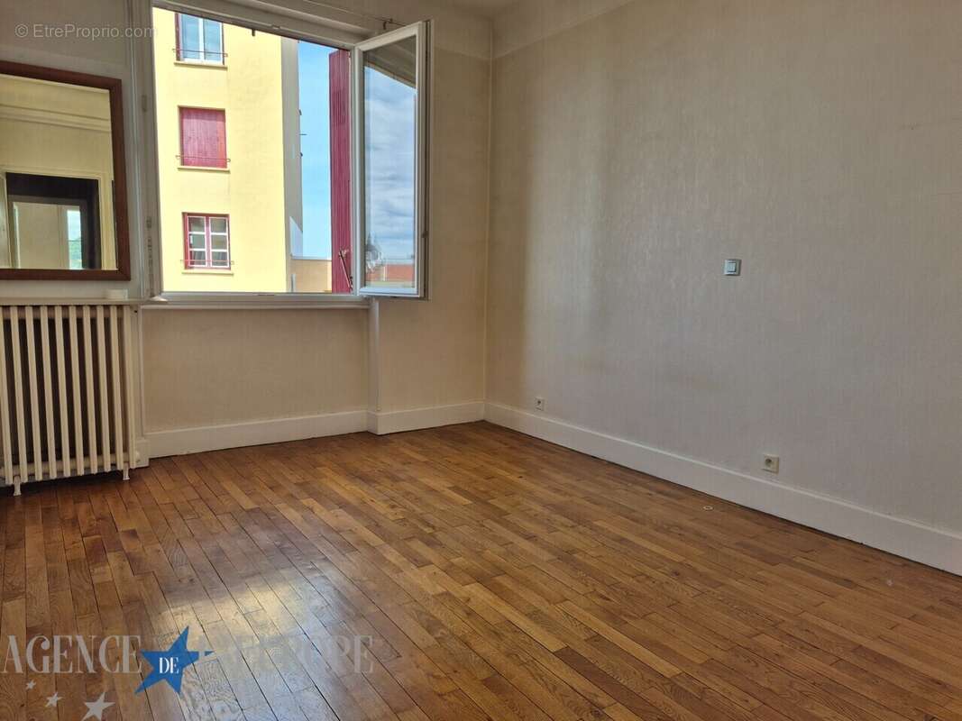 Appartement à VICHY