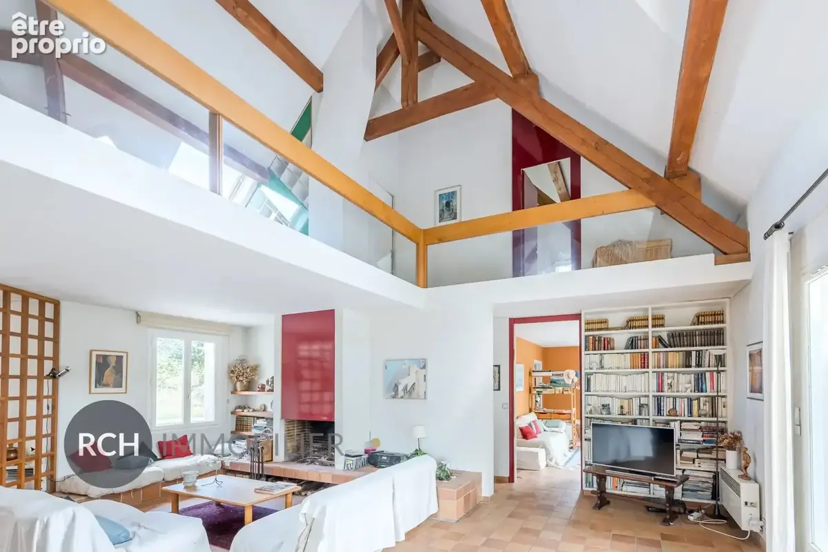 Proche Montfort-l'Amaury - Maison d'architecte baignée de lumière avec piscine chauffée et terrain arboré - photo 5