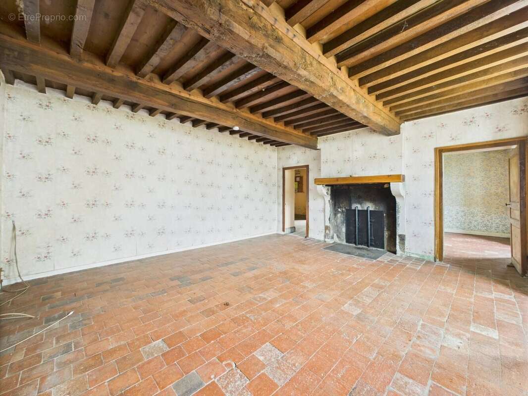 Maison à DOMPIERRE-EN-MORVAN