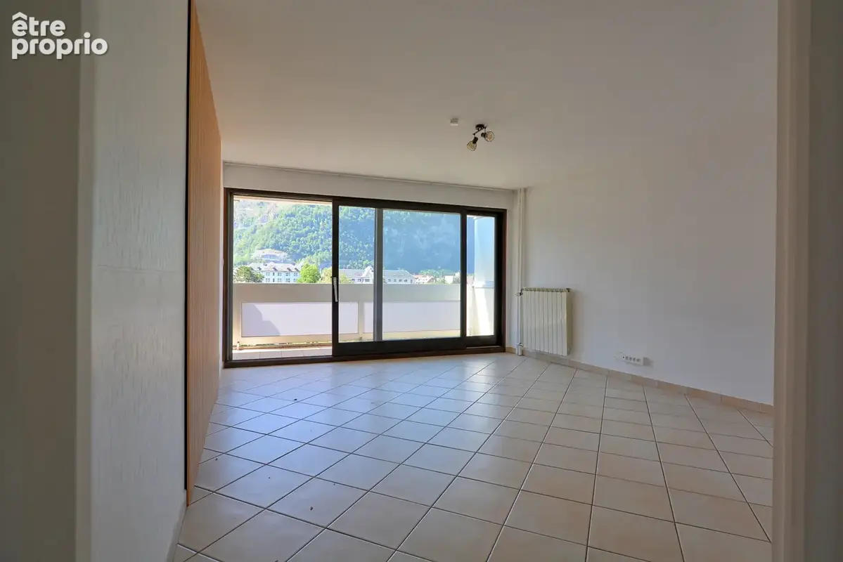 T4 avec cave garage et piscine a cluses - photo 2