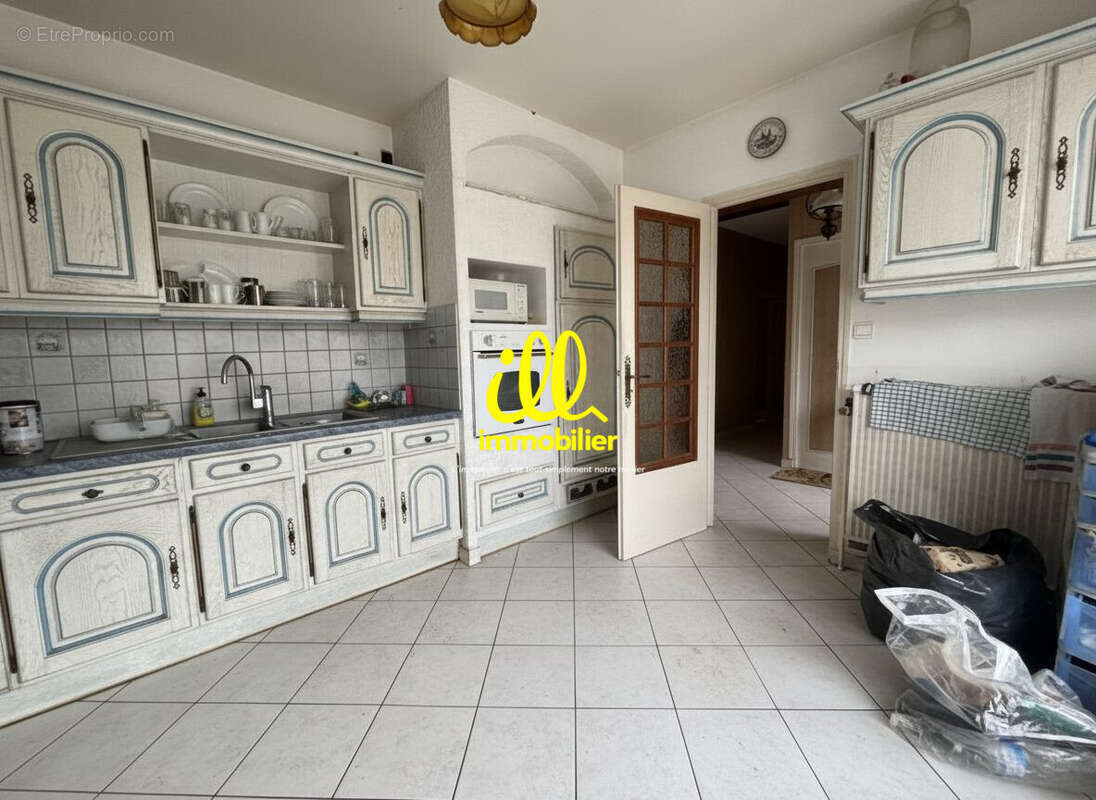 Maison 93 m² à Charleville-Mezieres  - photo 6