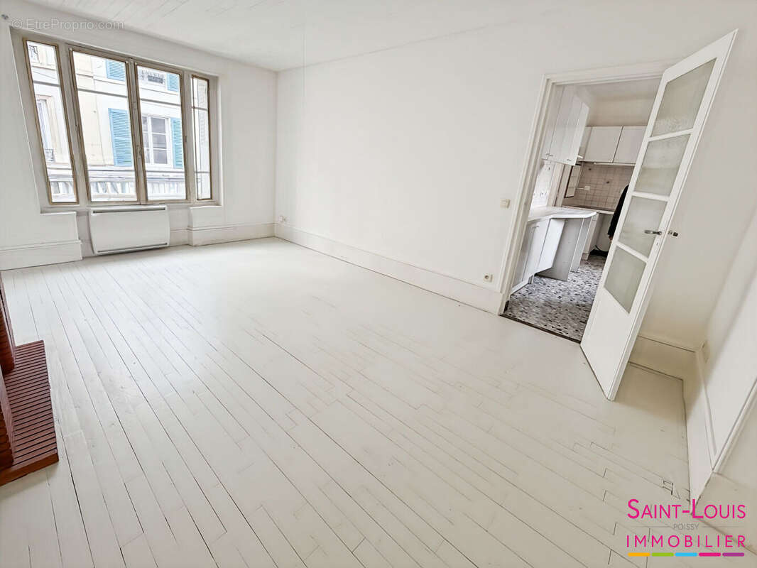 POISSY - Centre ville Appartement Poissy 3 pièces - photo 2
