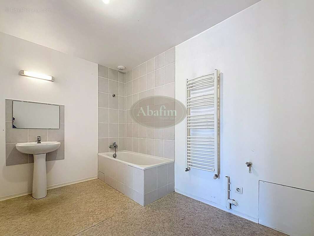 Maison à VIC-EN-BIGORRE