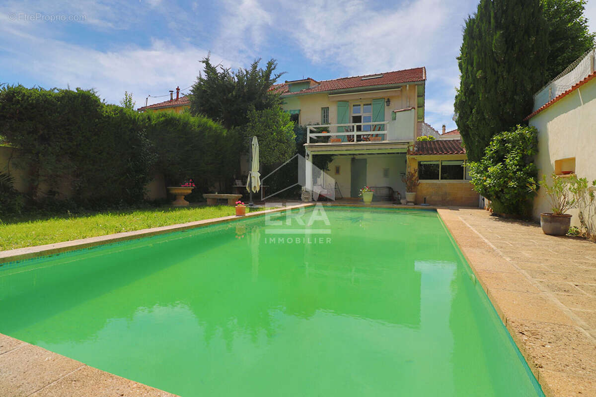 Maison à MARSEILLE-11E