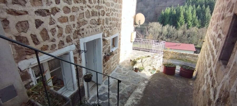 Maison à LE CHAMBON