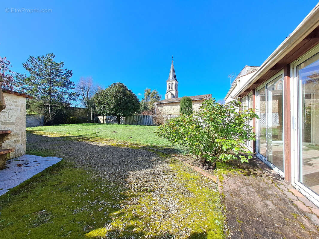 Centre Saint-Pierre-la-Noue - Villa 4 chambres + bureau sur 1 206m2 de terrain - photo 4