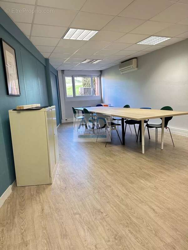 Commerce à VILLENEUVE-D&#039;ASCQ