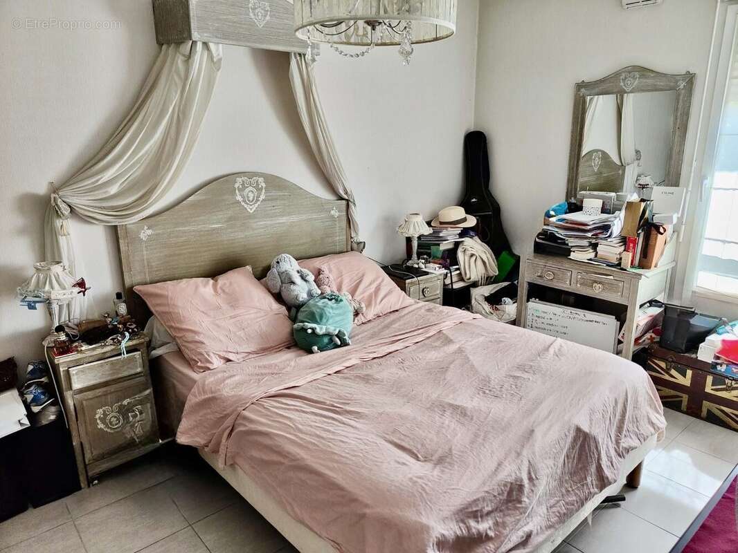 Appartement à MARSEILLE-11E