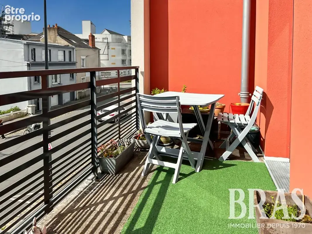 Appartement  T3 Nantes - Zola -balcon et parking - photo 8