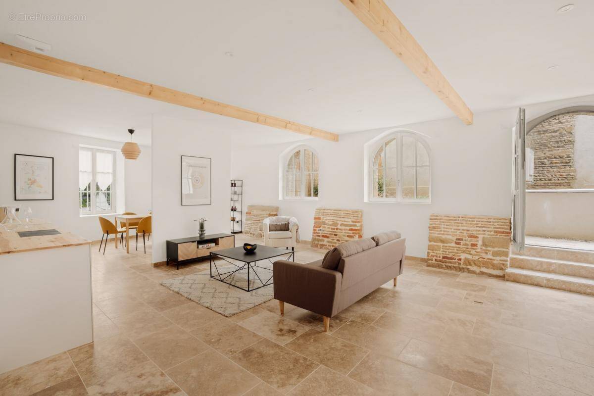 Appartement à SOLAIZE