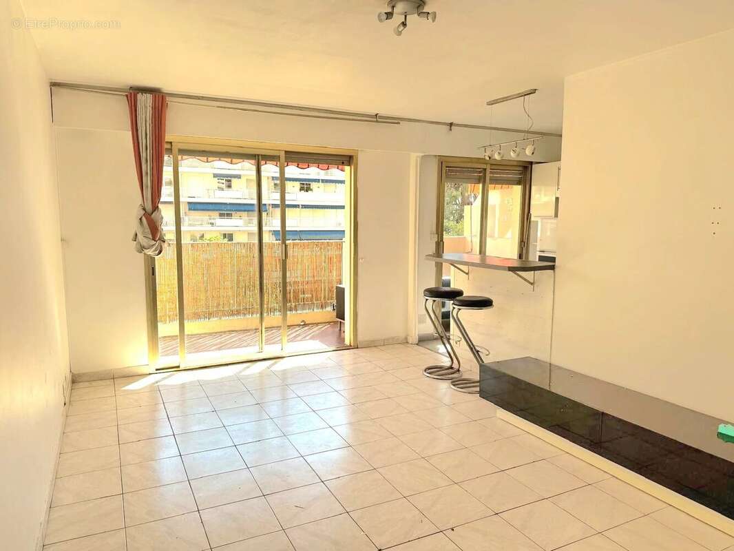 Appartement à LE CANNET