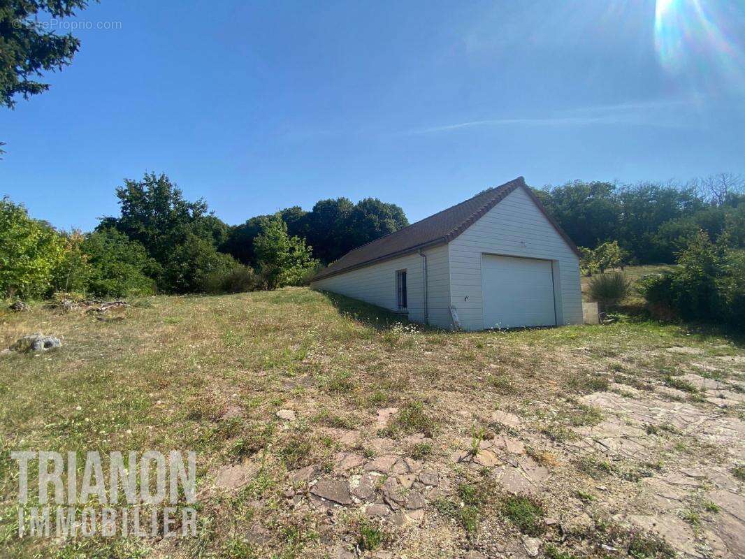 Terrain à AIGREMONT