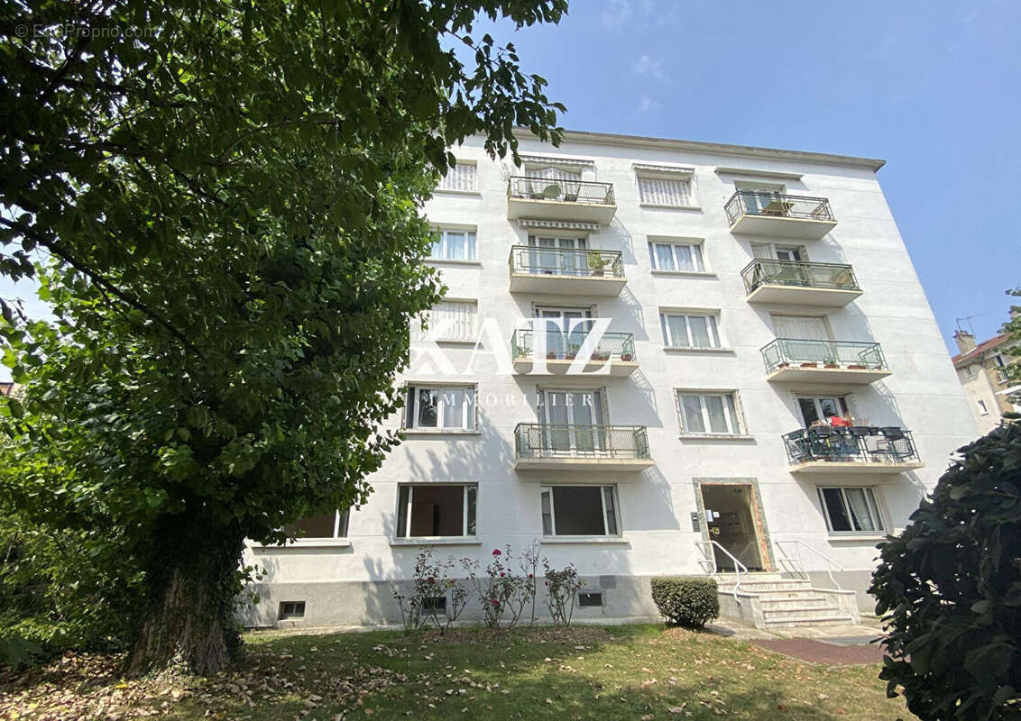 Appartement à GARCHES