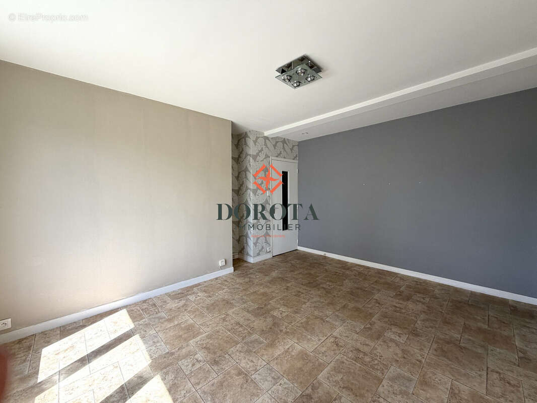 Appartement à DOMENE