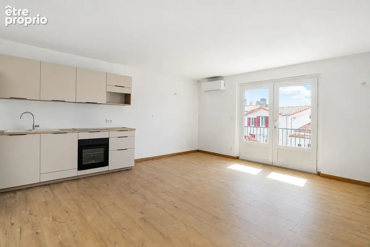 Appartement 46 m² à Royan  - photo 2