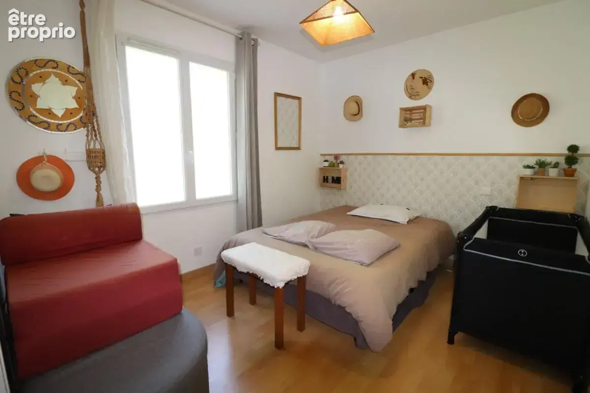 Maison traditionnelle à vendre 7 pièces MATHA (17) - photo 19