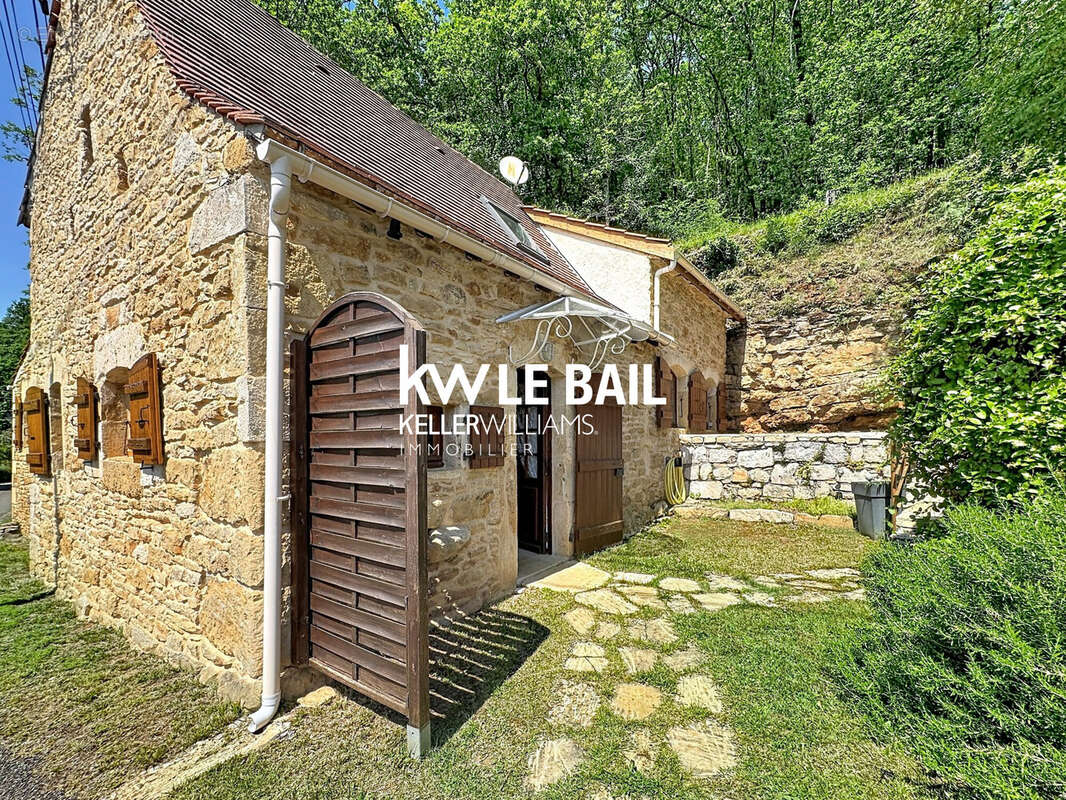 Maison 160 m² à Prayssac  - photo 4