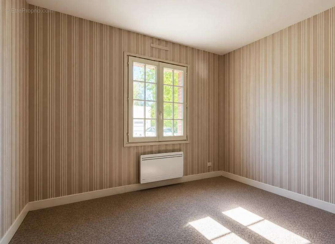 Maison de 5 pièces de 223 m² à Ligny-le-Ribault - photo 8