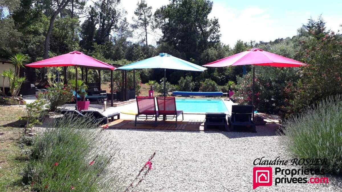 Besse Sur Issole Propriété de 340 m2 terrain 1,2 ha piscine - photo 5