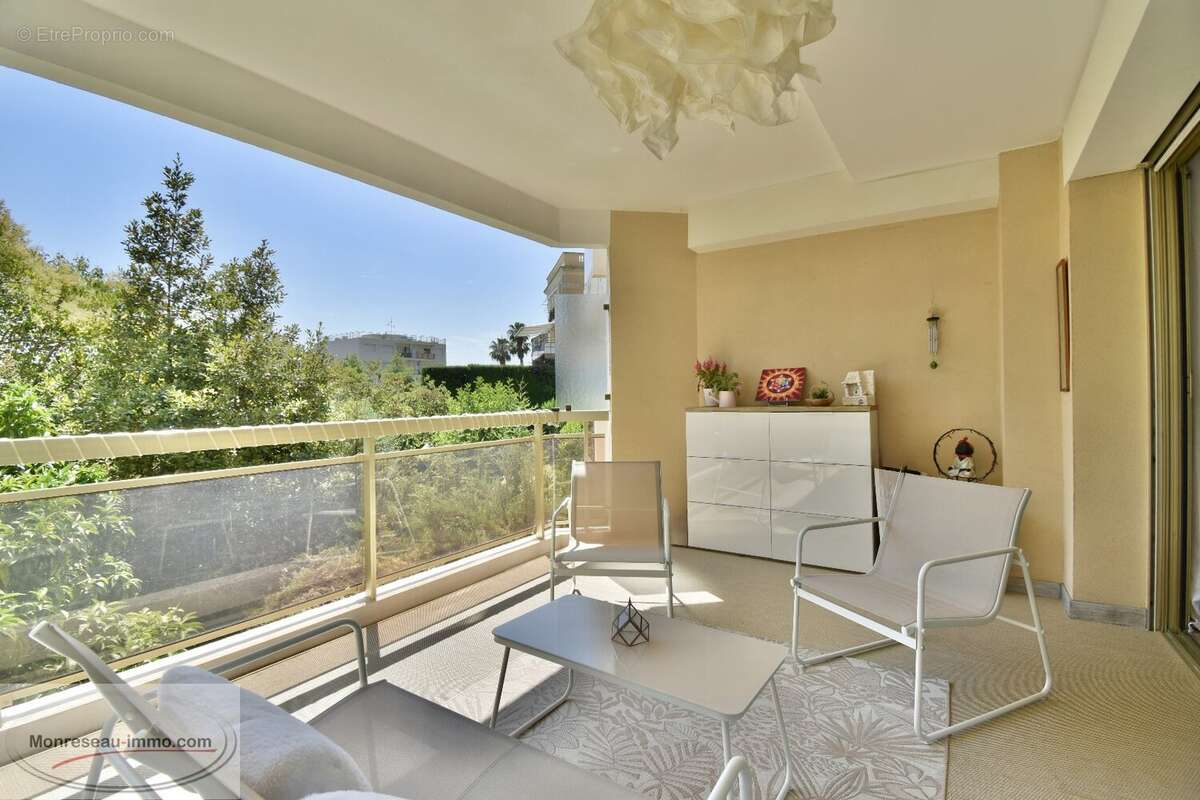 Appartement à LE CANNET