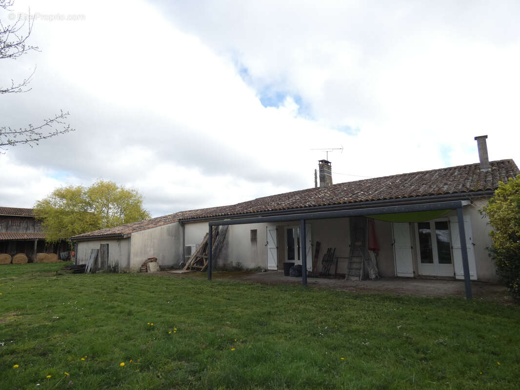 Maison à CAZATS