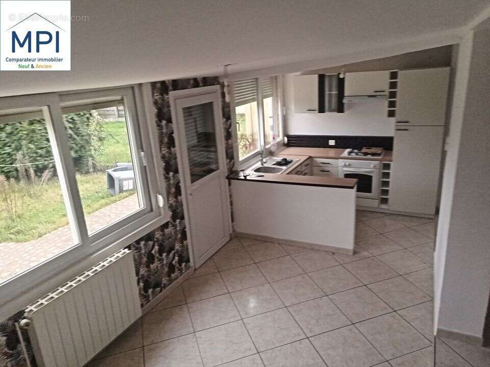 Maison à PROVIN
