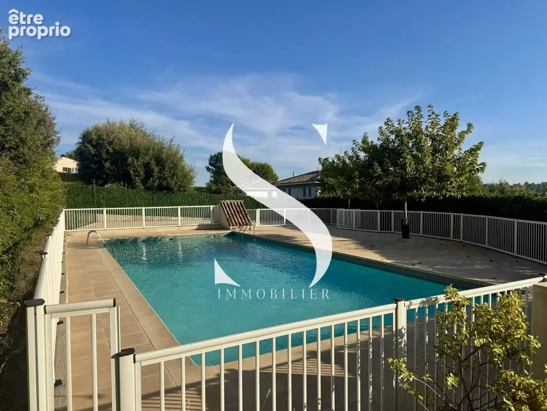 Duplex 65m² avec extérieur de 95m² et piscine - Valbonne - photo 15