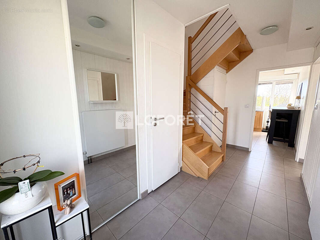 Maison à CLOUANGE