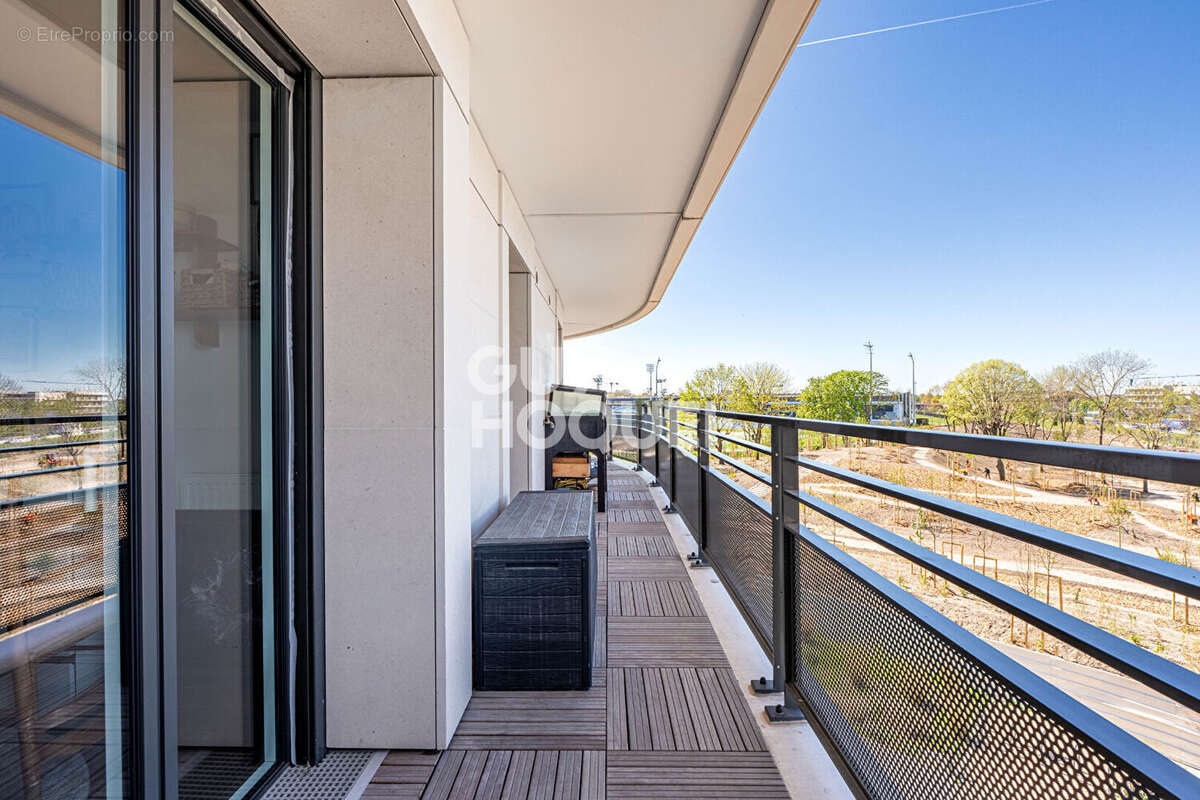 Appartement à COLOMBES