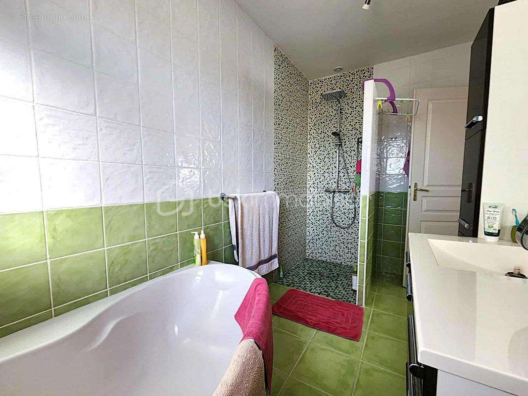 Maison à LEZIGNAN-LA-CEBE