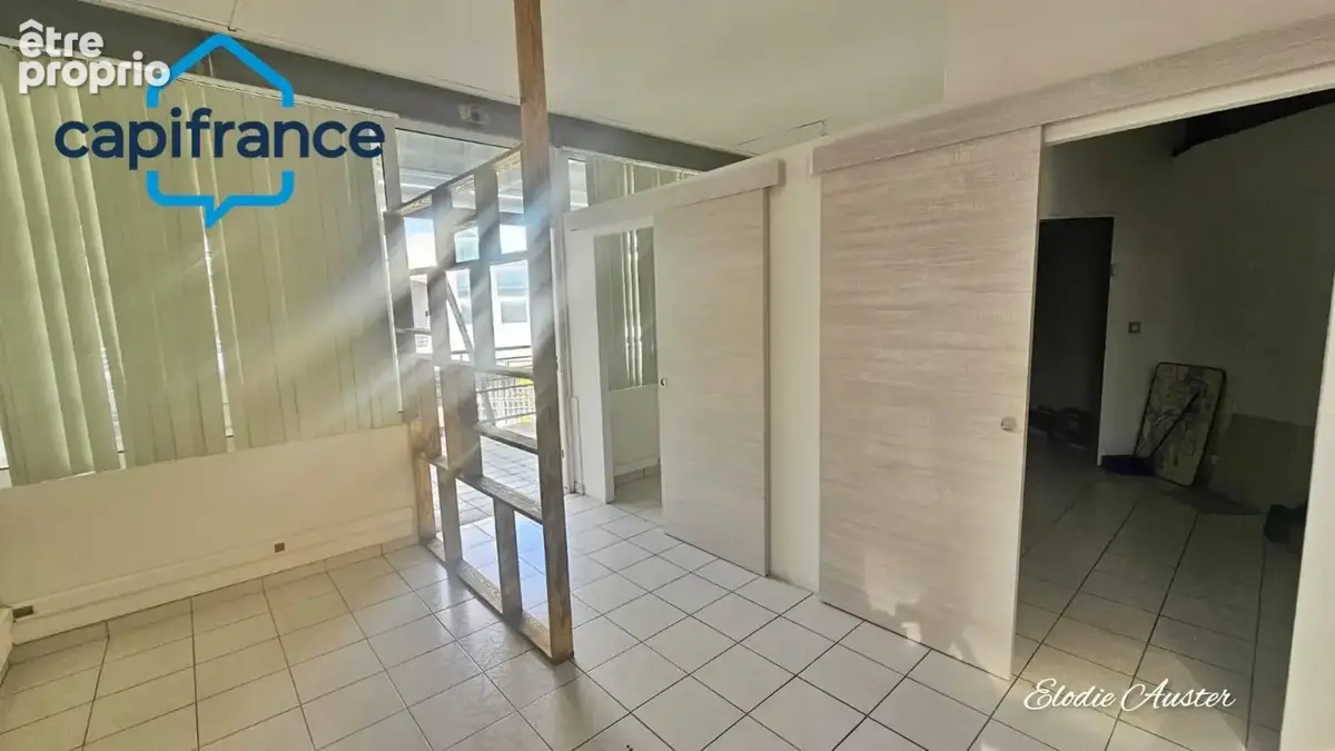 Local professionnel en duplex à Jarry secteur Houelbourg - photo 8