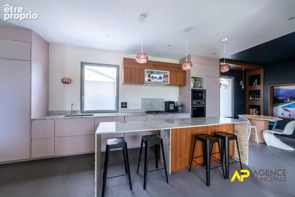Maison de prestige à vendre à Colombes - 6 pièces, 136 m², jardin et stationnement - photo 8