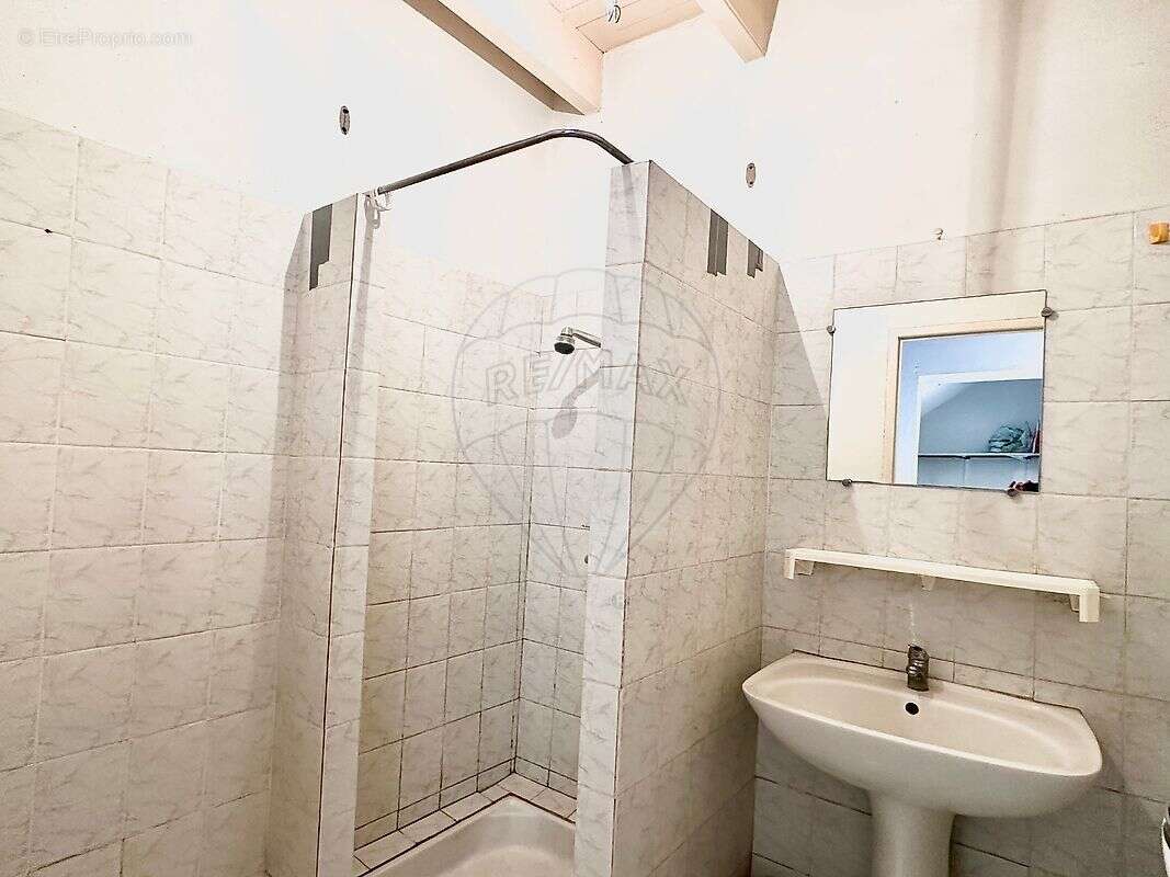 Maison à LES MATHES