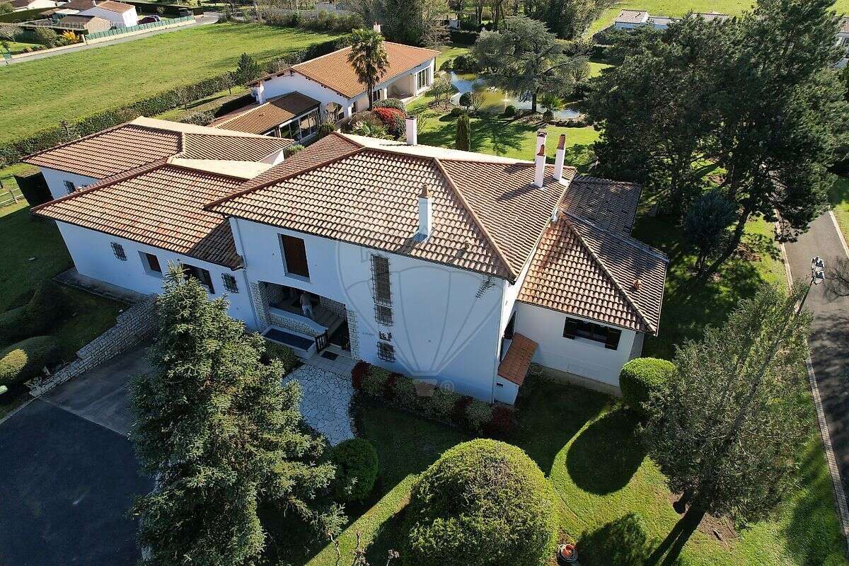 Maison à FONTCOUVERTE