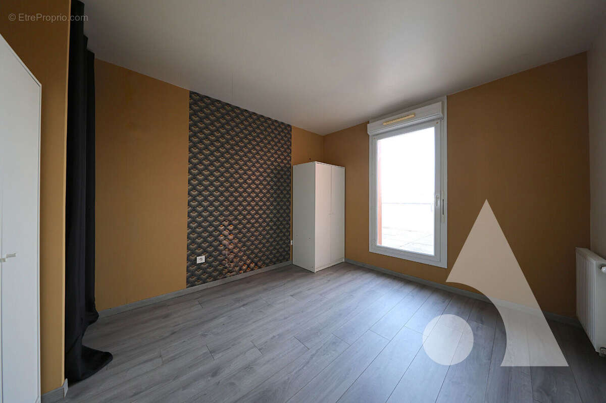 Appartement à MOISSY-CRAMAYEL